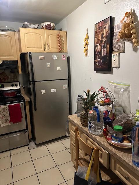 4141 Northwest 26th Street, Unit 322 Lauderhill, FL 33313 - Photo 5 of 6 4141 NW 26th ST - KITCHEN0