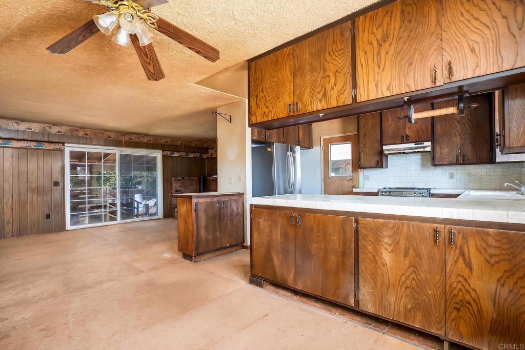 115 Beech Place El Cajon, CA 92021 - Photo 14 of 45