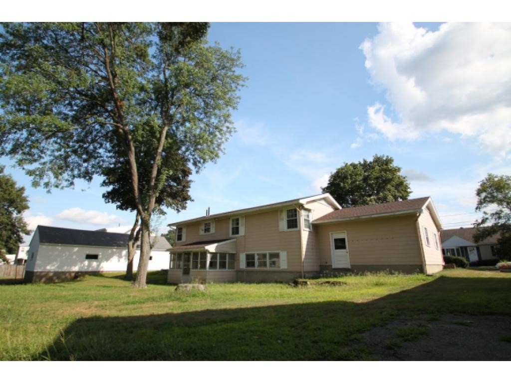 834 Howe Street Manchester, NH 03103 - Photo 9 of 16