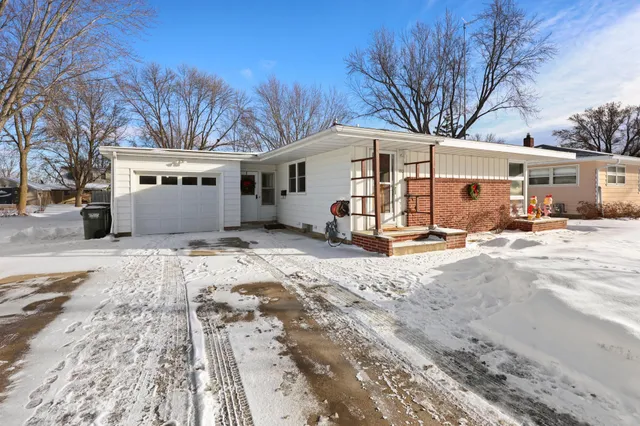 $247,900 | 440 7th Avenue North, Cold Spring, MN 56320