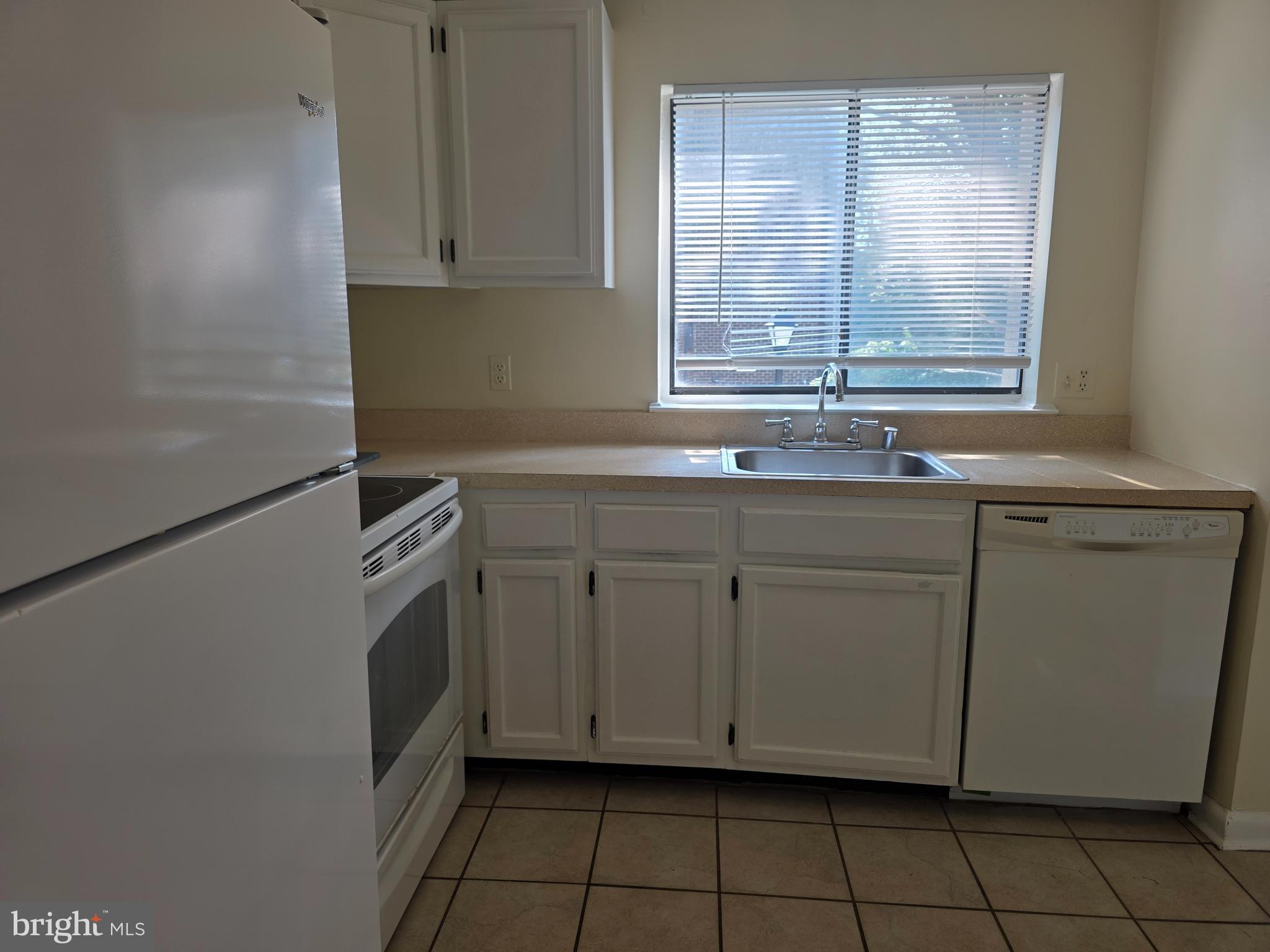 15609 Dorset Road, Unit 201 Laurel, MD 20707 - Photo 9 of 15 Gallery Image 9