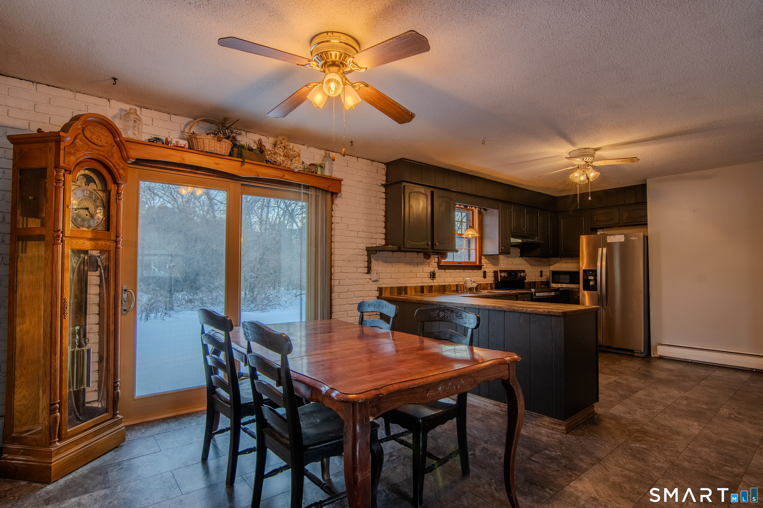 33 Jr Avenue Killingly, CT 06239 - Photo 5 of 16