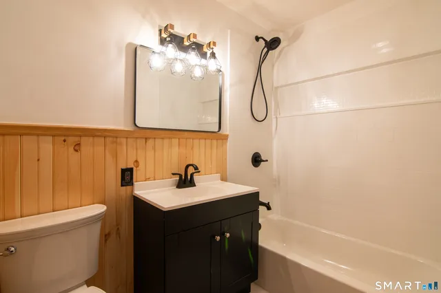 $369,900 | 33 Jr Avenue, Killingly, CT 06239