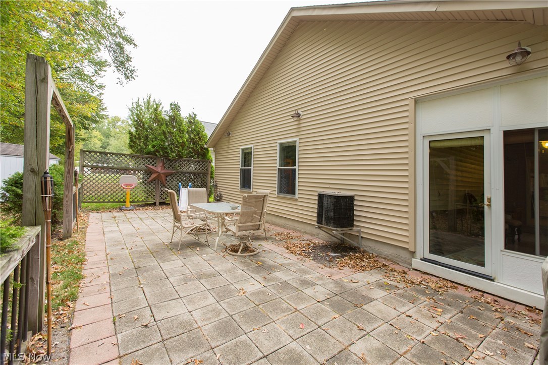 5244 Main Avenue North Ridgeville, OH 44039 - Photo 25 of 32