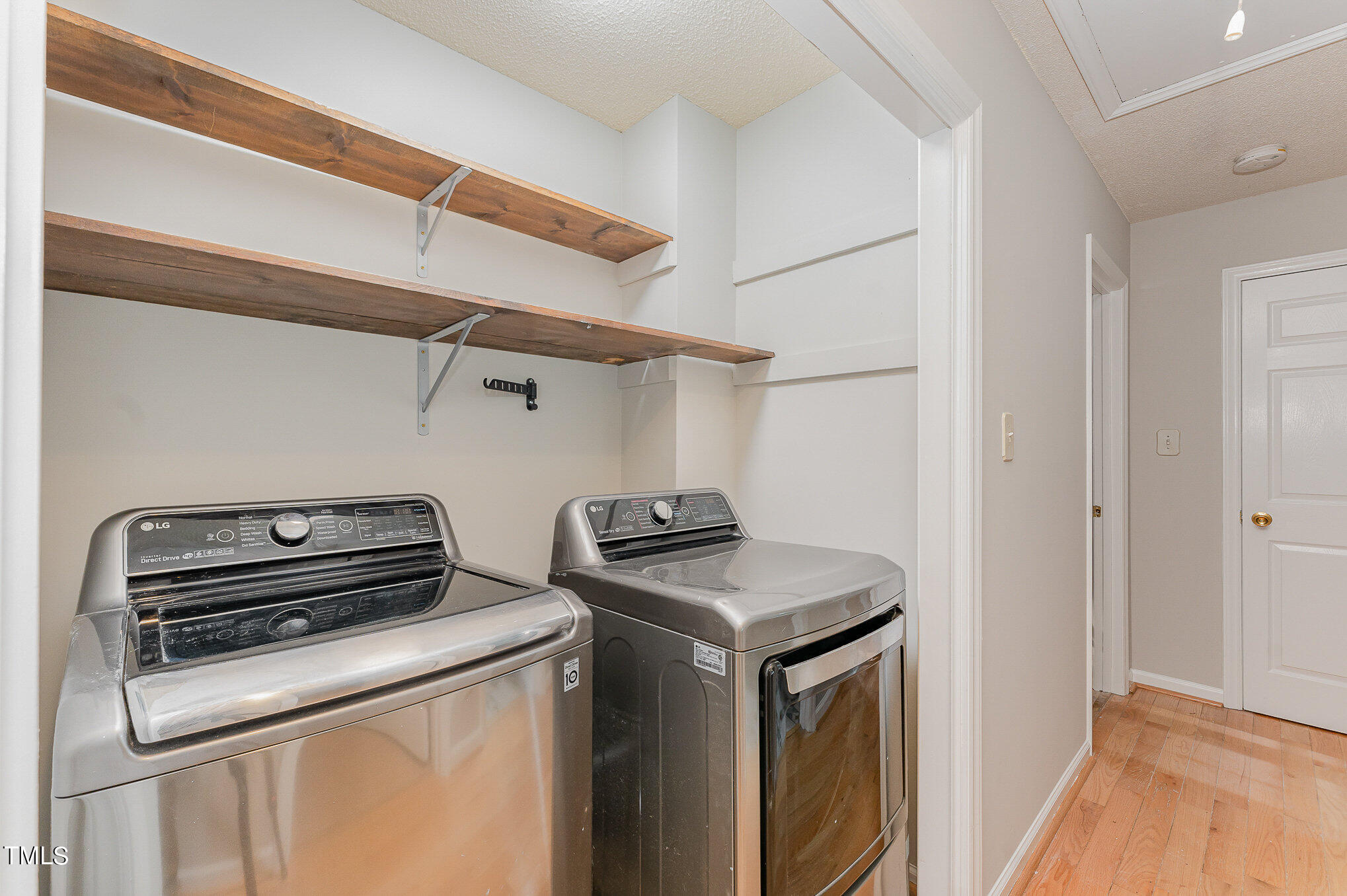 519 Ryan Road Cary, NC 27511 - Photo 26 of 30 026_a7401045-edit
