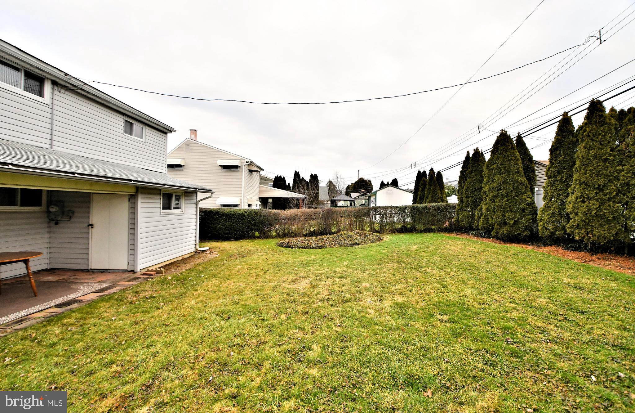 2833 Nestling Road Philadelphia, PA 19154 - Photo 28 of 30 Rear yard