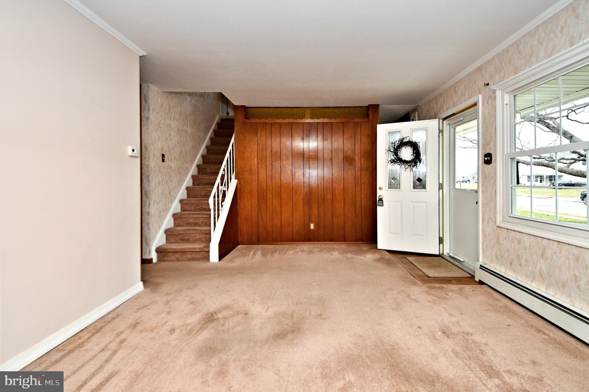 2833 Nestling Road Philadelphia, PA 19154 - Photo 4 of 30 Living Room