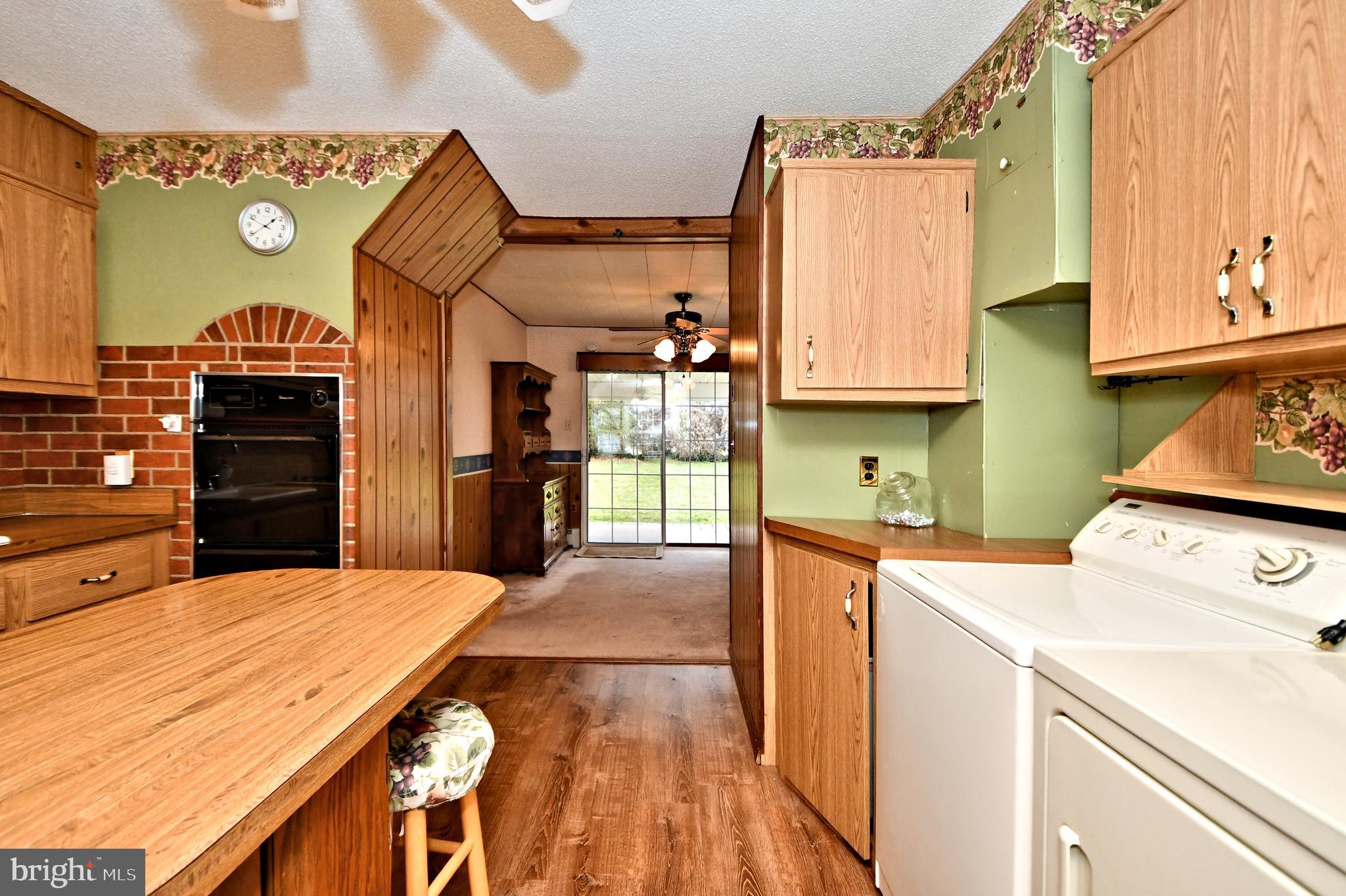 2833 Nestling Road Philadelphia, PA 19154 - Photo 8 of 30 Kitchen