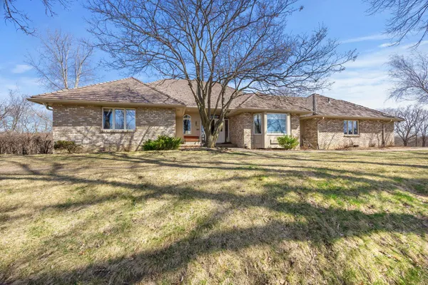 $1,237,500 | 4400 Hickory Hills Trail, Prior Lake, MN 55372