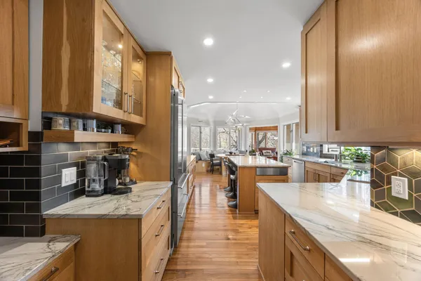 $1,237,500 | 4400 Hickory Hills Trail, Prior Lake, MN 55372