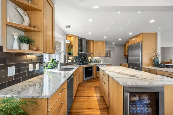 $1,237,500 | 4400 Hickory Hills Trail, Prior Lake, MN 55372