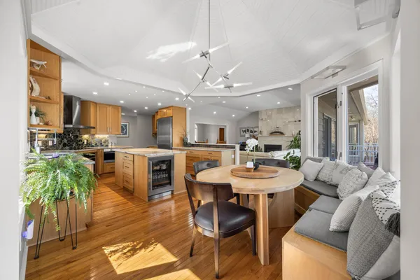 $1,237,500 | 4400 Hickory Hills Trail, Prior Lake, MN 55372