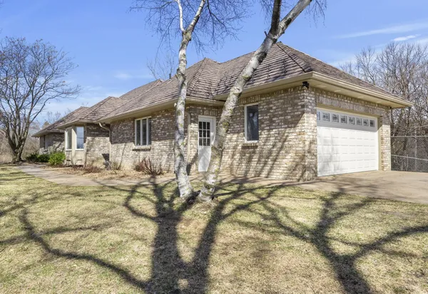 $1,237,500 | 4400 Hickory Hills Trail, Prior Lake, MN 55372