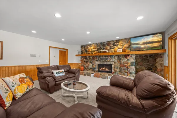 $1,237,500 | 4400 Hickory Hills Trail, Prior Lake, MN 55372