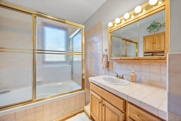 $1,237,500 | 4400 Hickory Hills Trail, Prior Lake, MN 55372