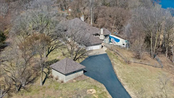 $1,237,500 | 4400 Hickory Hills Trail, Prior Lake, MN 55372