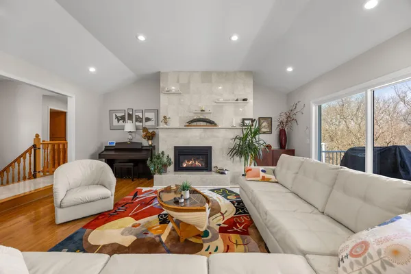 $1,237,500 | 4400 Hickory Hills Trail, Prior Lake, MN 55372