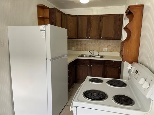$1,900 | 3205 Ave A West, Bradenton, FL 34205