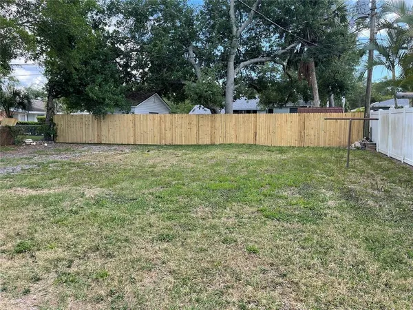 $1,900 | 3205 Ave A West, Bradenton, FL 34205