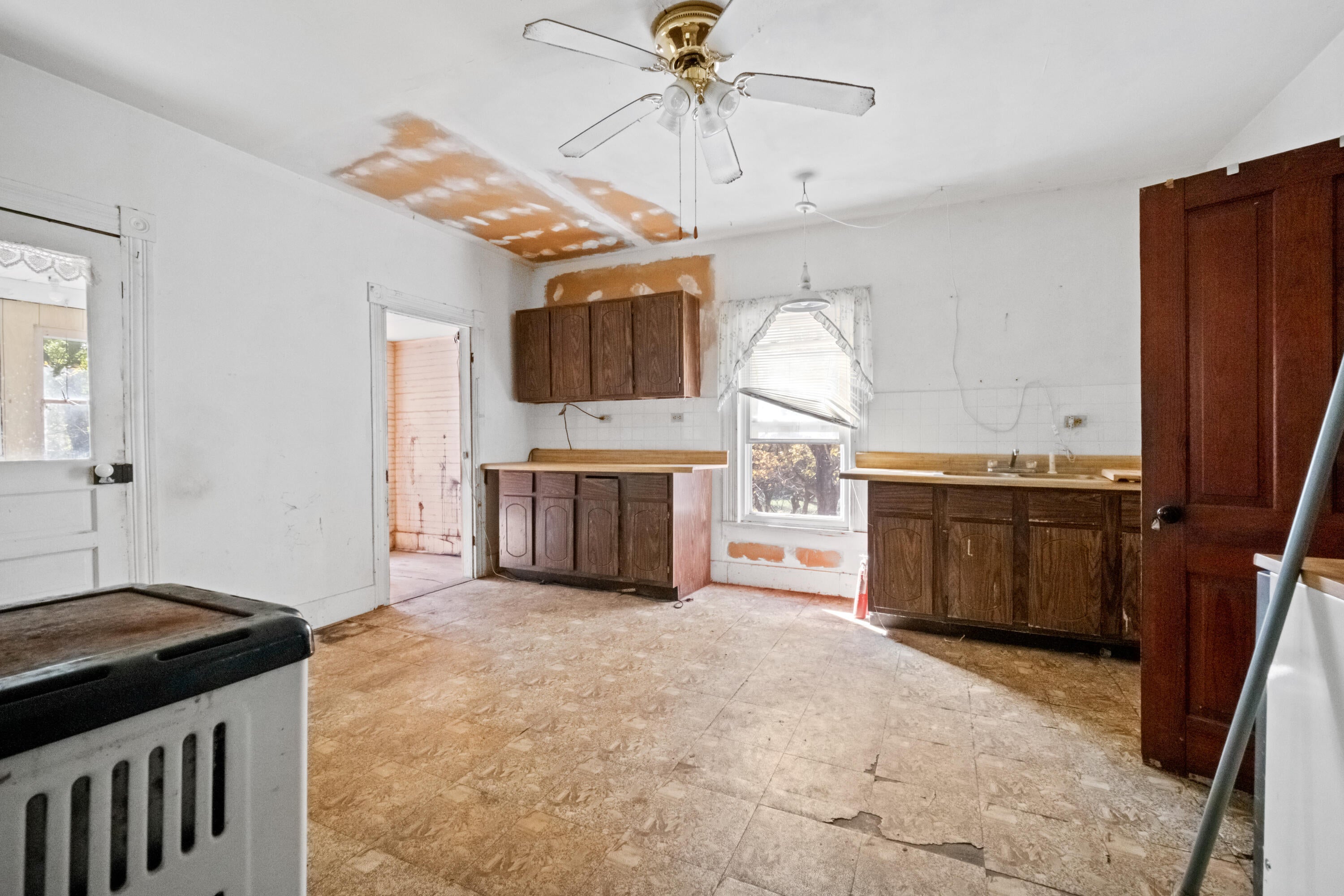 2114 Zenith Road Gap Mills, WV 24941 - Photo 51 of 80 Gallery Image 51