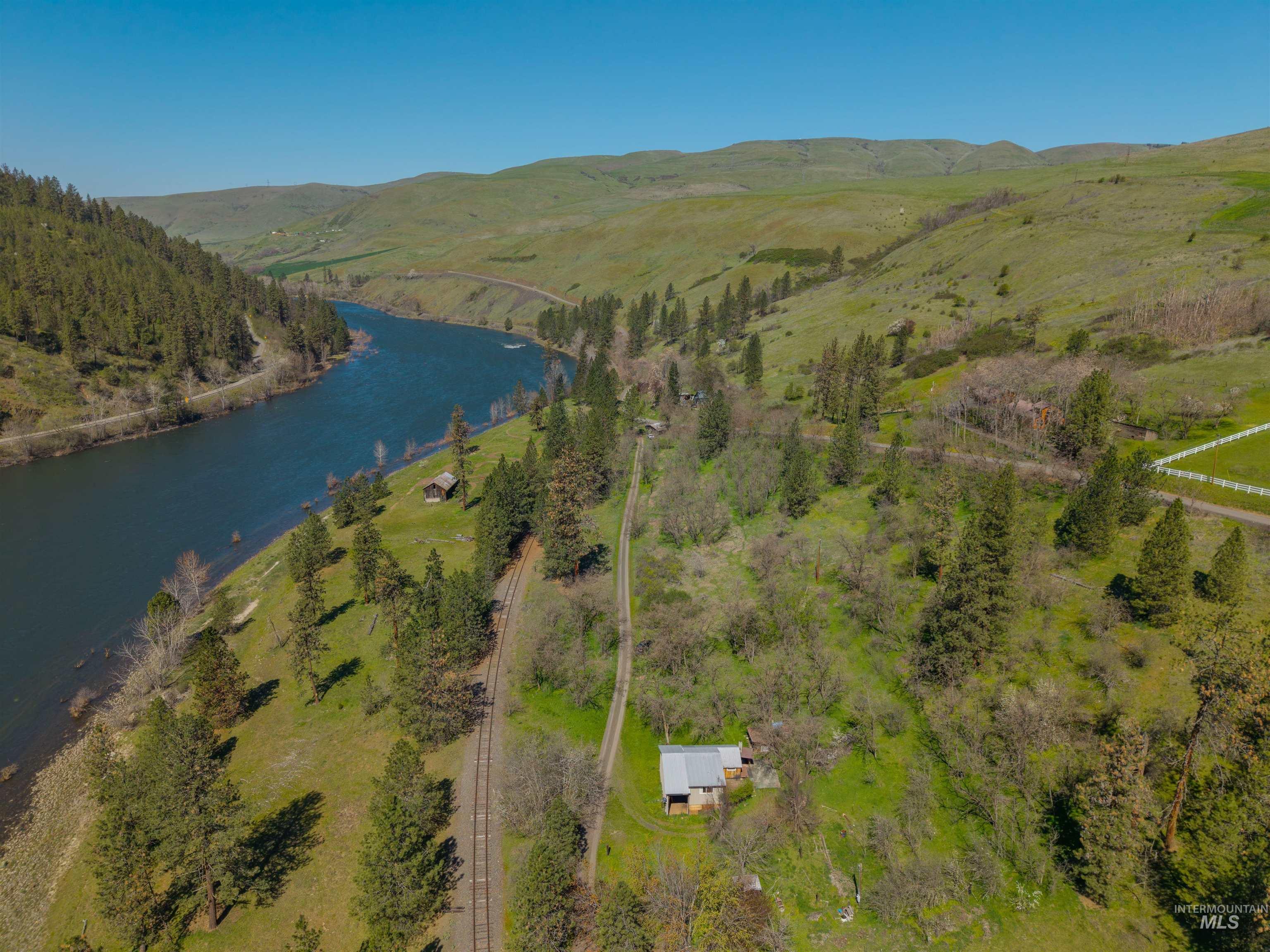 19437 Railroad Avenue Lenore, ID 83541 - Photo 33 of 34