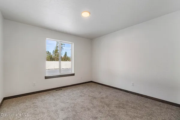 $414,900 | 2 East Valley Street South, Oldtown, ID 83822