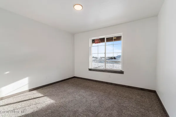 $414,900 | 2 East Valley Street South, Oldtown, ID 83822