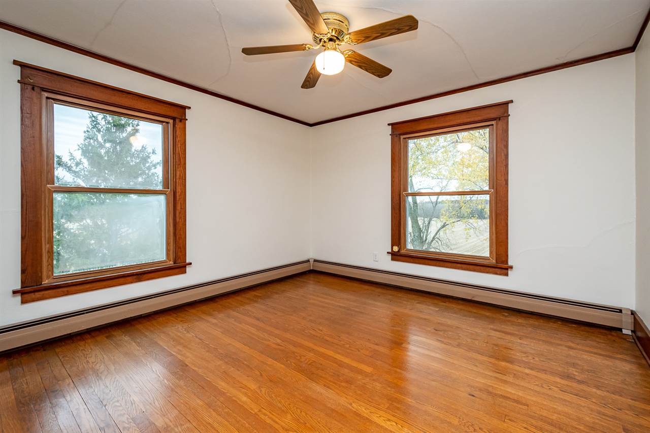 2210 Black Diamond Road Southwest Oxford, IA 52322 - Photo 23 of 29 Gallery Image 23