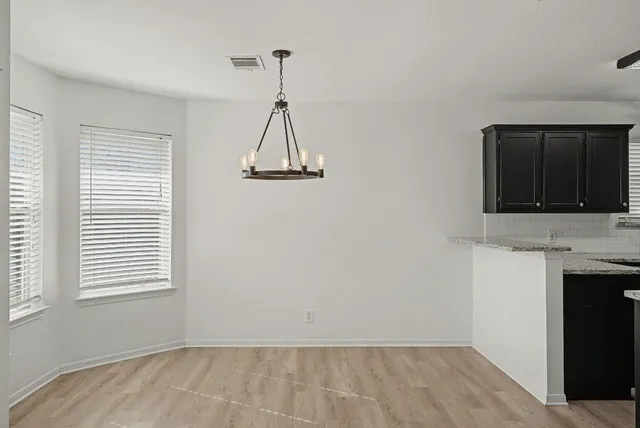 $1,850 | 1101 East Johnson Street, Burnet, TX 78611