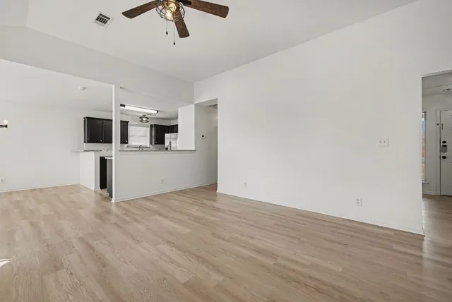 $1,850 | 1101 East Johnson Street, Burnet, TX 78611