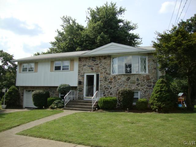 2070 Kensington Road Bethlehem, PA 18018 - Photo 2 of 16 Gallery Image 2