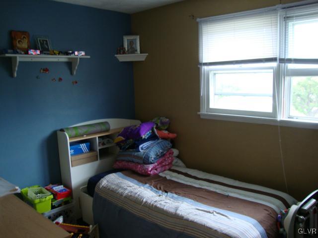 2070 Kensington Road Bethlehem, PA 18018 - Photo 10 of 16 Gallery Image 10