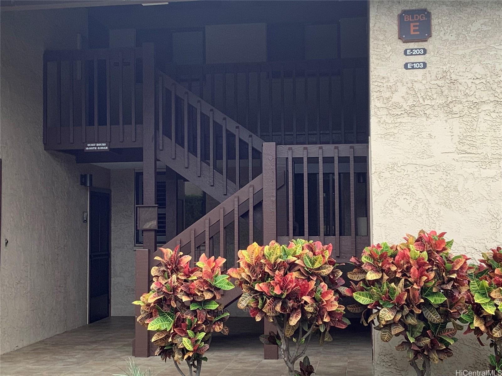 68-3840 Lua Kula Street, Unit E202 Waikoloa, HI 96738 - Photo 25 of 25 a view of a entryway with flower pots