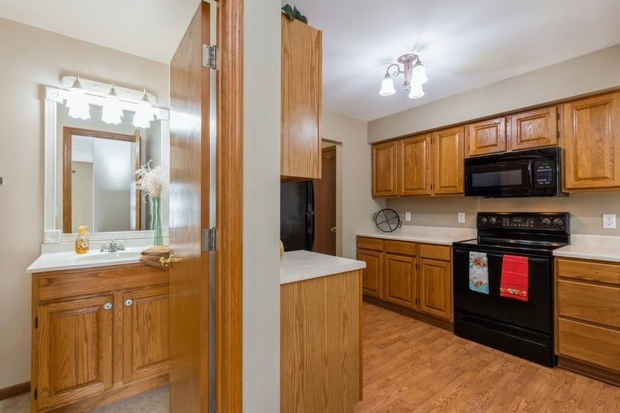 2560 Ridgeview Way Marion, IA 52302 - Photo 10 of 28 Gallery Image 10