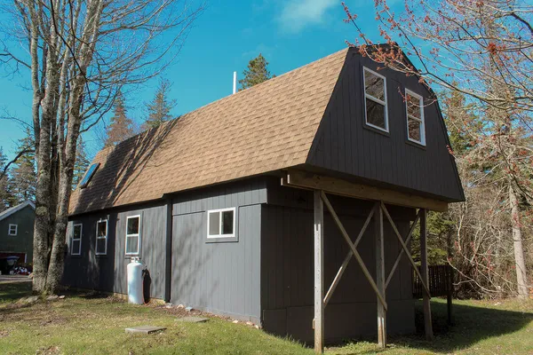 $286,000 | 5 Abigail Rock Road, Vinalhaven, ME 04863