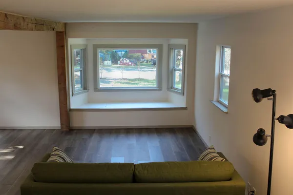 $286,000 | 5 Abigail Rock Road, Vinalhaven, ME 04863