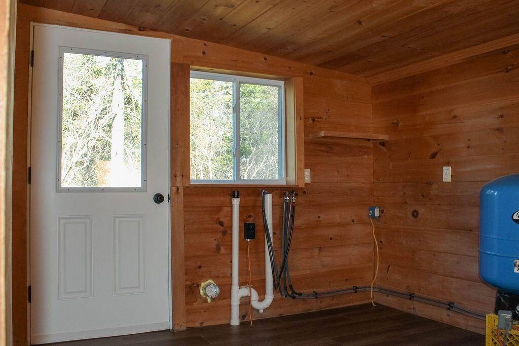 5 Abigail Rock Road Vinalhaven, ME 04863 - Photo 10 of 32 IMG_6321