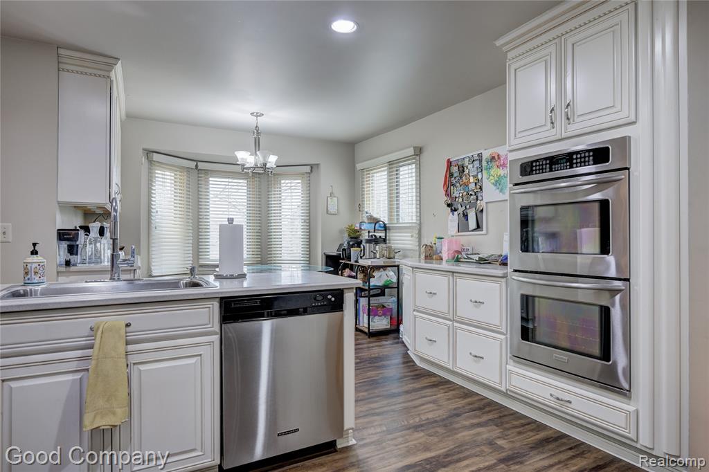 6255 Celeste Road West Bloomfield, MI 48322 - Photo 16 of 50
