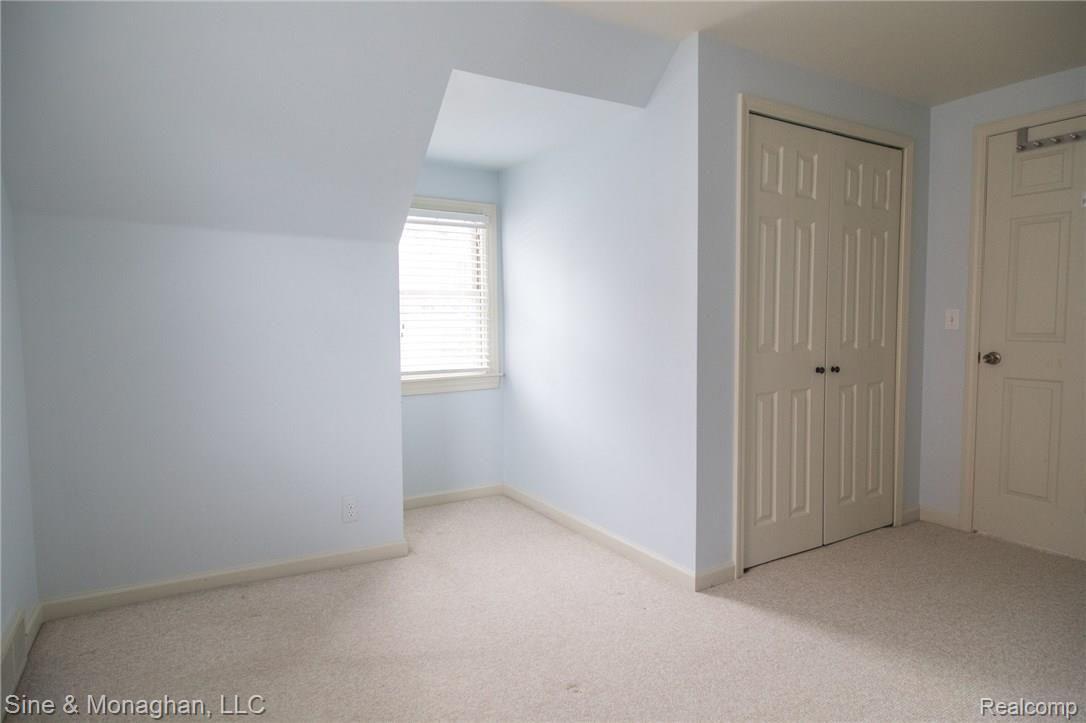 314 Kerby Road Grosse Pointe, MI 48236 - Photo 15 of 28 6D6A1698.jpg