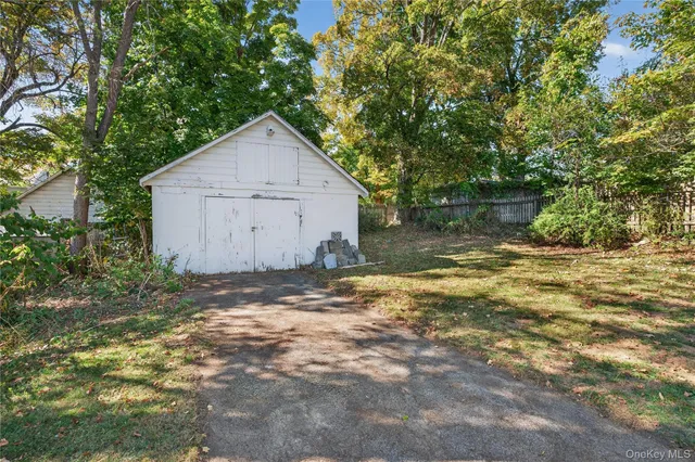 a view of backyard of house