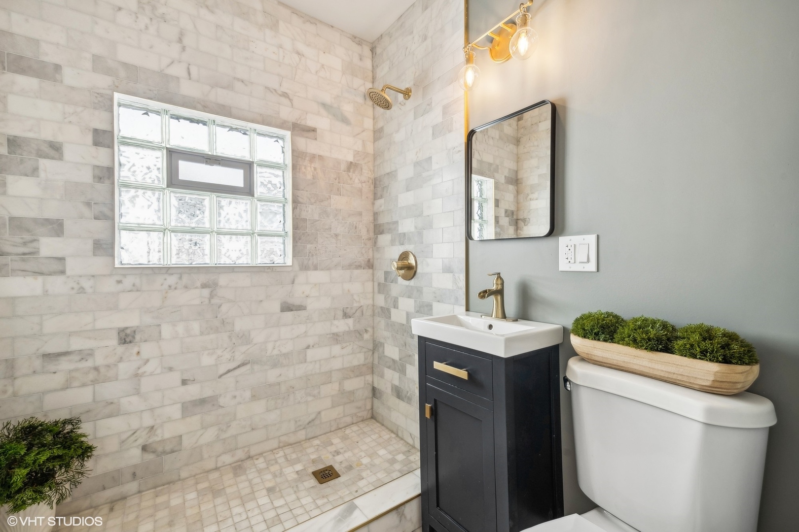 5435 North Lieb Avenue Chicago, IL 60630 - Photo 11 of 29 a bathroom with a sink toilet and shower