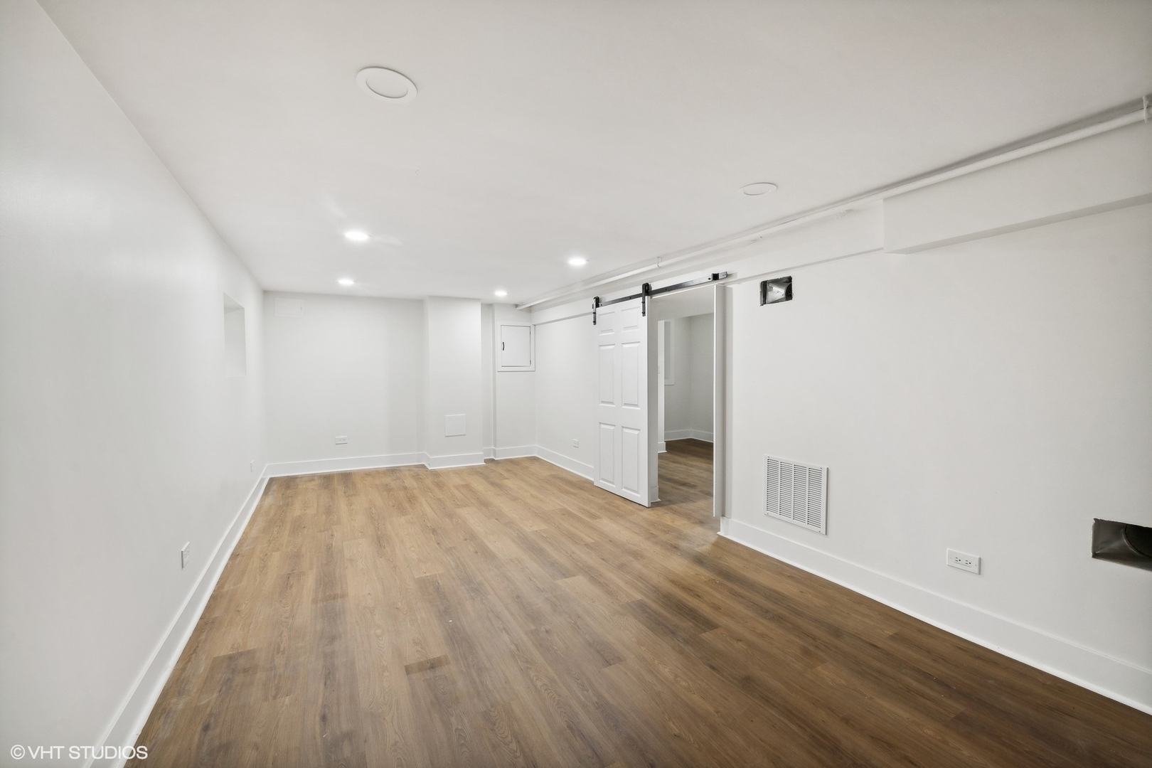 5435 North Lieb Avenue Chicago, IL 60630 - Photo 27 of 29 a view of empty room with wooden floor