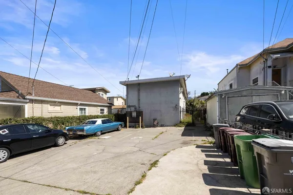 $850,000 | 2120 East 22nd Street, Oakland, CA 94606