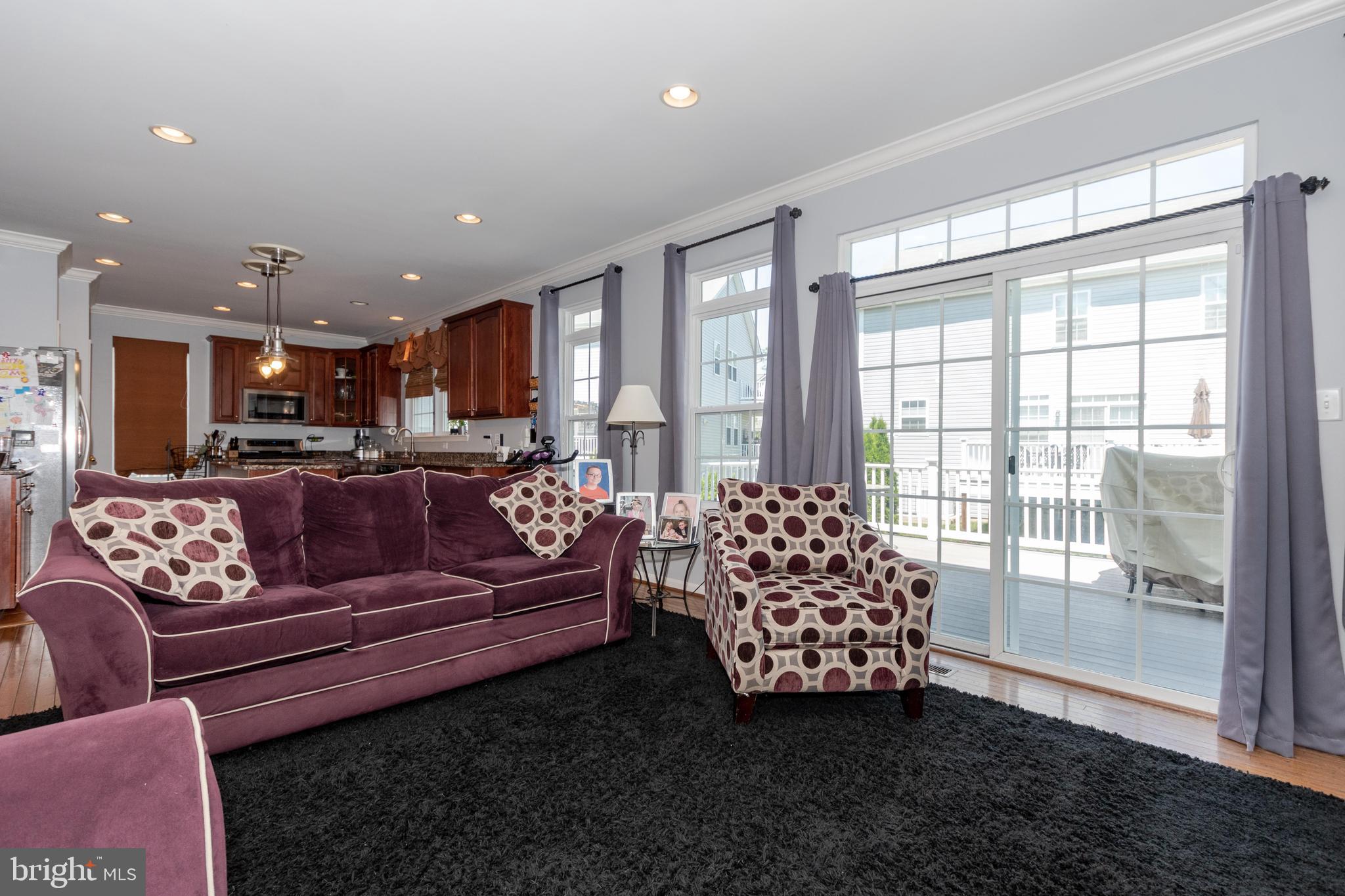 1701 Newport Circle Baltimore, MD 21221 - Photo 15 of 67