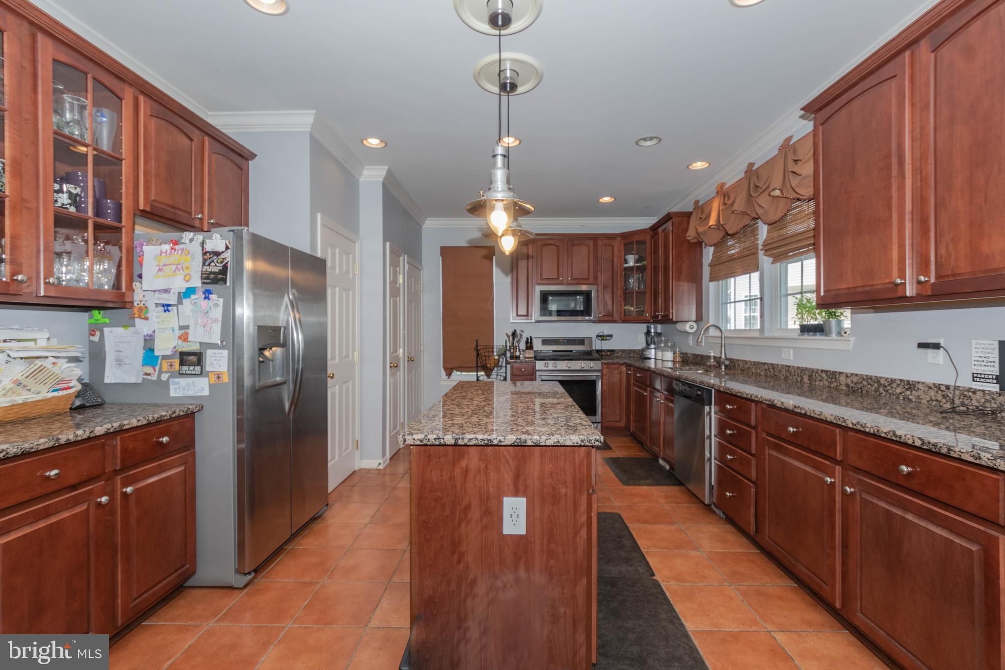 1701 Newport Circle Baltimore, MD 21221 - Photo 20 of 67