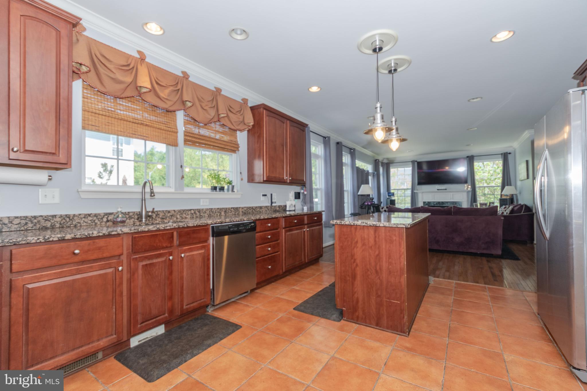1701 Newport Circle Baltimore, MD 21221 - Photo 23 of 67