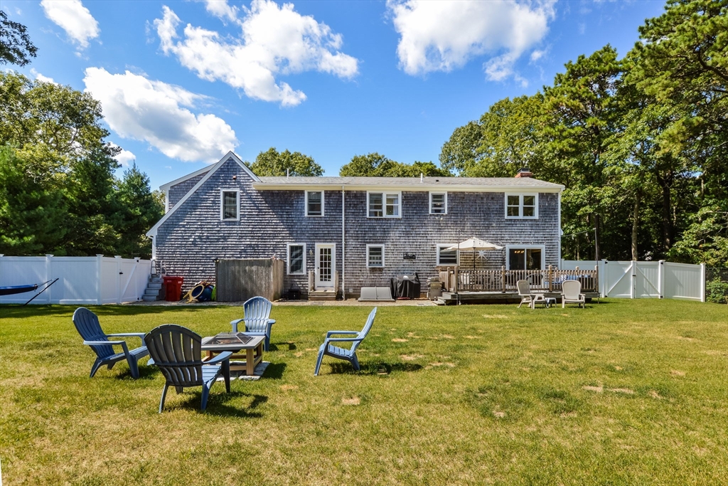 129 Chuckles Way Barnstable, MA 02648 - Photo 13 of 15 Gallery Image 13