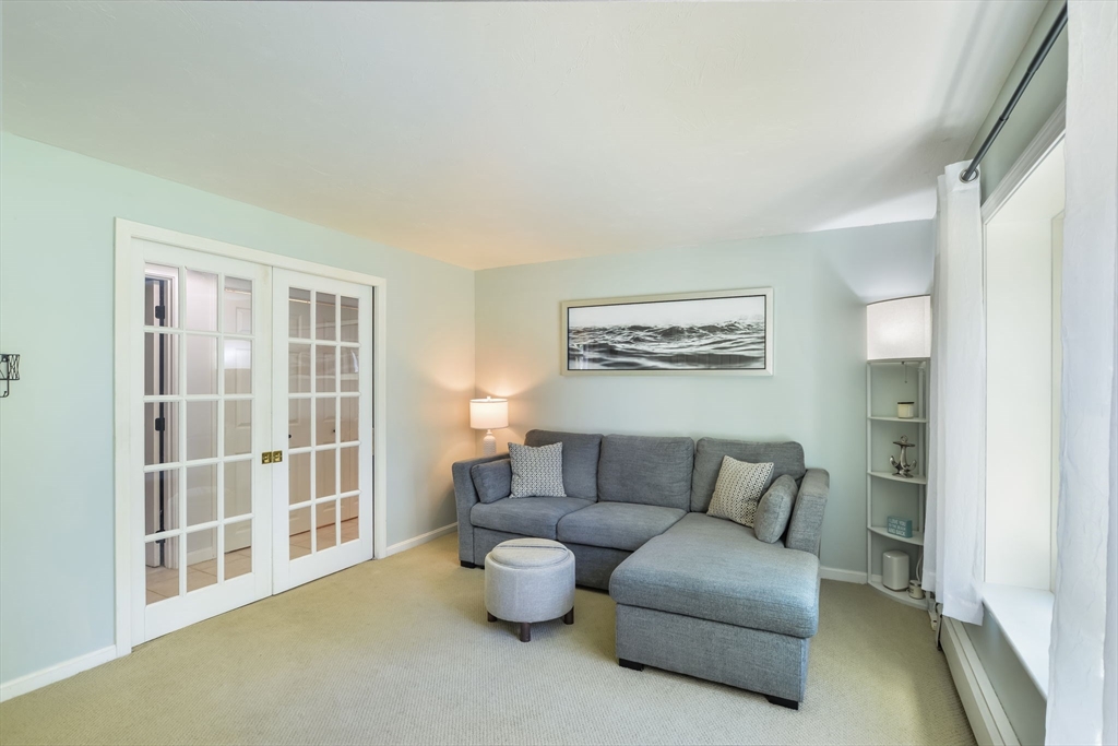 129 Chuckles Way Barnstable, MA 02648 - Photo 6 of 15 Gallery Image 6