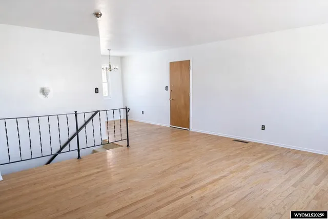 $300,000 | 20 South 5th Avenue, Mills, WY 82604