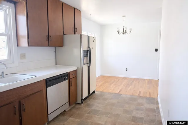 $300,000 | 20 South 5th Avenue, Mills, WY 82604